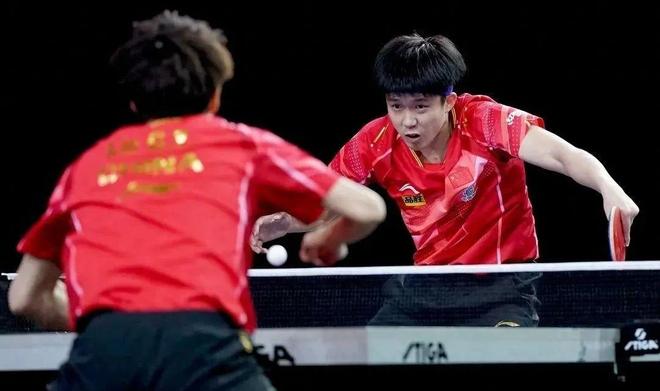 小法切蒂：图-劳组合传承父亲领袖气质 小因稳定更衣室功不可没.