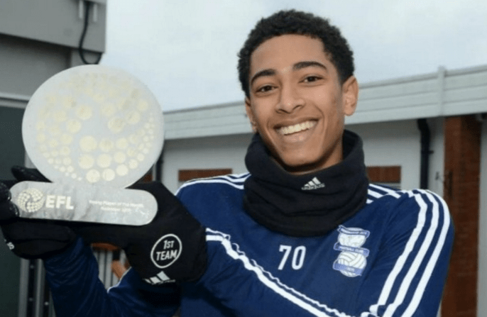 教练组通常 教练组通常